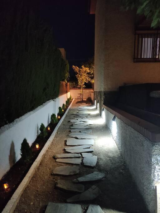Chalet Con Piscina En Entorno Idilico La Zubia  Bagian luar foto