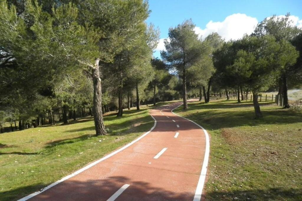 Chalet Con Piscina En Entorno Idilico La Zubia  Bagian luar foto